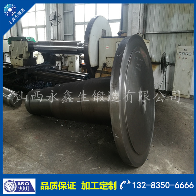 直驅(qū)雙饋式風(fēng)力發(fā)電機(jī)主軸.jpg
